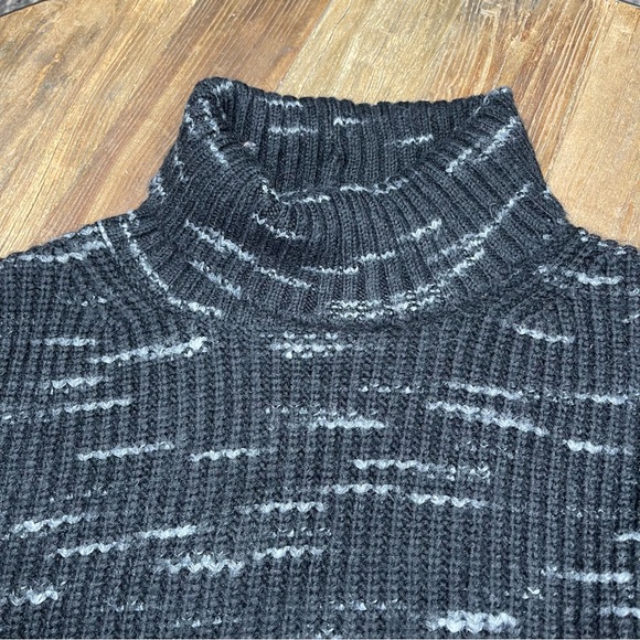 Varley Marlena Knit Sweater in Black/ Snow White Size XL - Picture 4 of 16